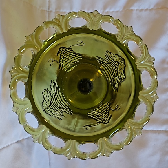 Vintage Indiana Glass Avocado Green Pedestal Candy Dish Open Lace Edge - Picture 2 of 6